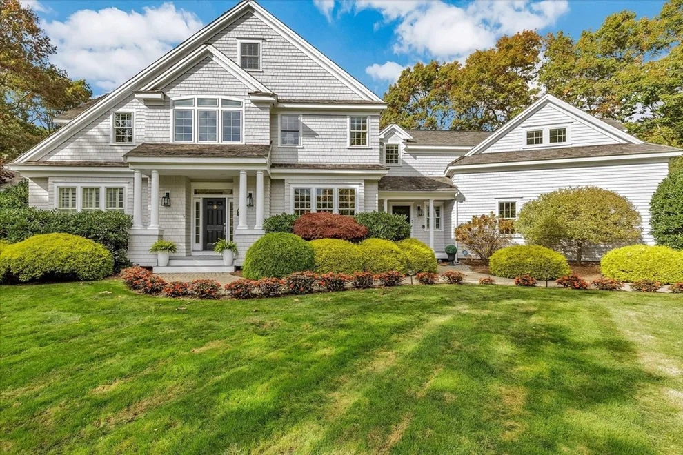 Unit for sale at 11 Teal Circle, Mashpee, MA 02649