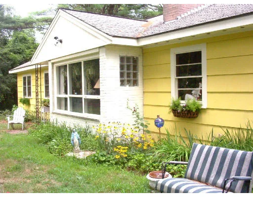 Unit for sale at 70 Union St, Marshfield, MA 02050