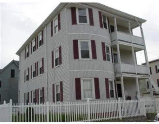 Unit for sale at 27 Sigel St, Worcester, MA 01610