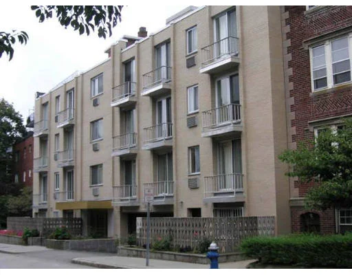 Unit for sale at 123 Sewall Ave, Brookline, MA 02446