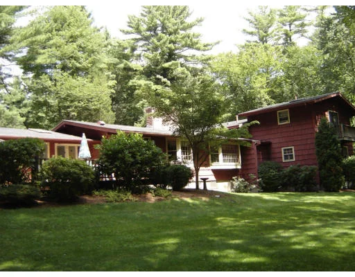 Unit for sale at 7 Hunter Drive, Andover, MA 01810