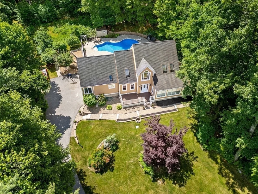 Unit for sale at 9 Abby Road, Westford, MA 01886