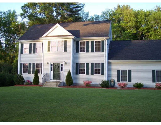 Unit for sale at 140 Slater St, Attleboro, MA 02703
