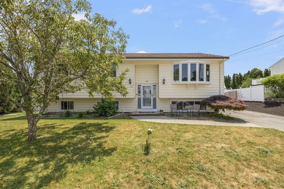 Unit for sale at 8 Tenley Ave, Dartmouth, MA 02747