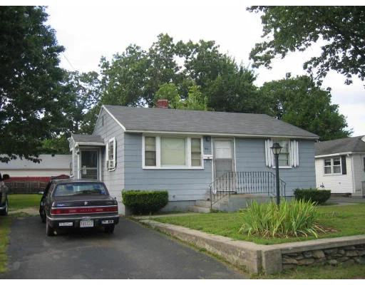 Unit for sale at 186 Florence St, Leominster, MA 01453