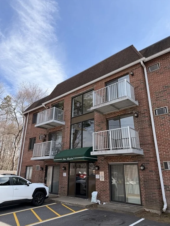 1186 Worcester Road