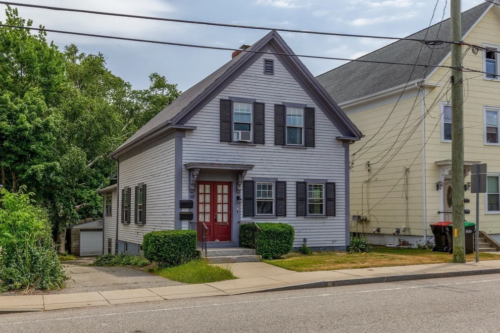 Unit for sale at 10 Samoset St, Plymouth, MA 02360