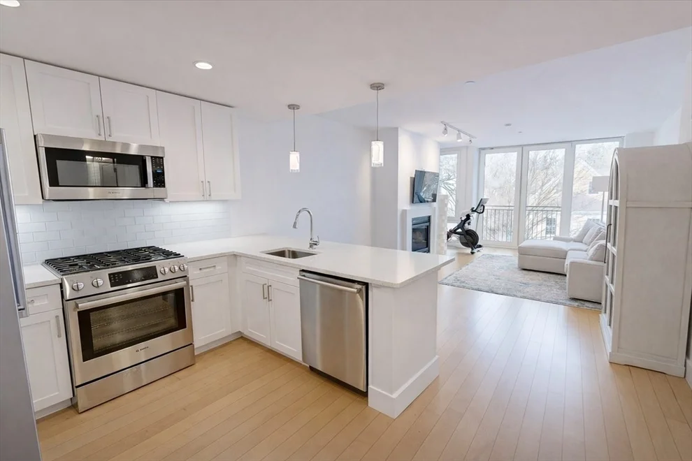 Unit for sale at 7 Beech St, Cambridge, MA 02140