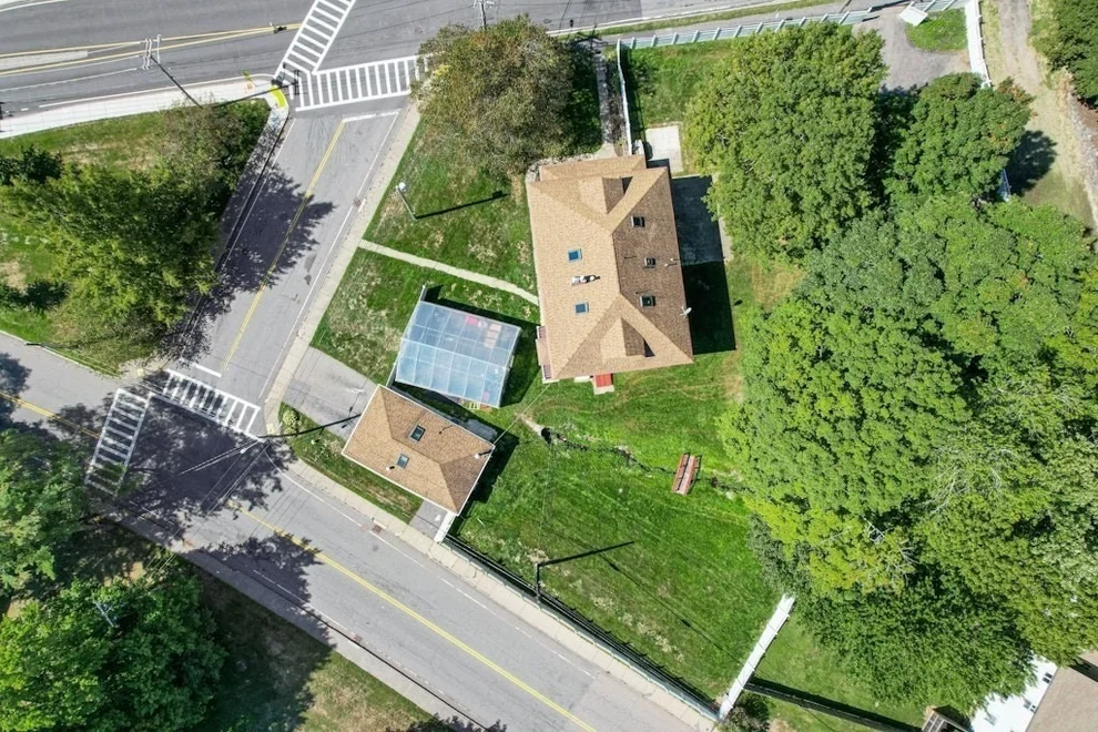 Unit for sale at 612 Grove St, Worcester, MA 01605