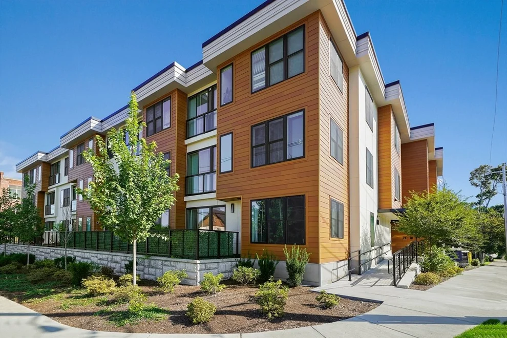 Unit for sale at 68 Los Angeles St, Newton, MA 02458