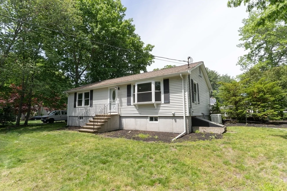 Unit for sale at 70 Mcdonald Rd, Wilmington, MA 01887