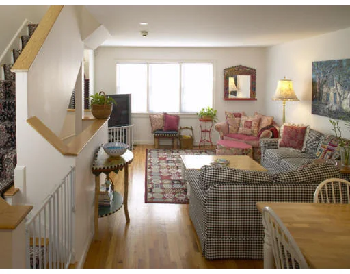 Unit for sale at 8 Eustis Street, Cambridge, MA 02138
