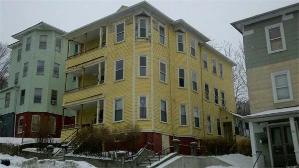 Unit for sale at 38 Merrifield St, Worcester, MA 01605
