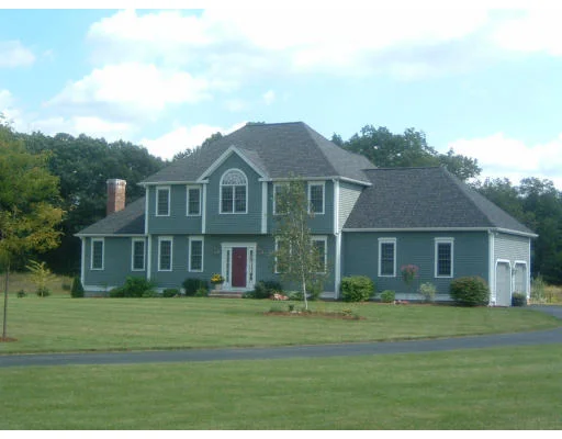 Unit for sale at 8 Southfield Court, Grafton, MA 01519