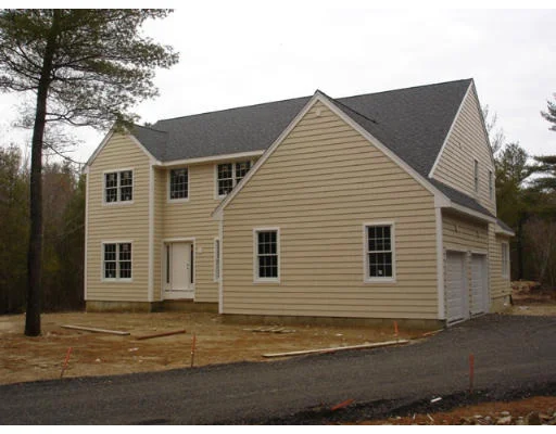 Unit for sale at 2 Paradise Drive, Dartmouth, MA 02748