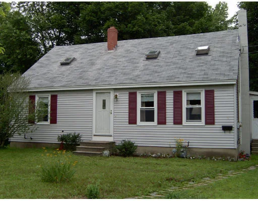 Unit for sale at 5 Abbott St, Merrimac, MA 01860