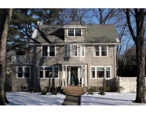 Unit for sale at 7 Benton St, Wellesley, MA 02482