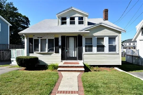 Unit for sale at 83 Storrs Ave, Braintree, MA 02184