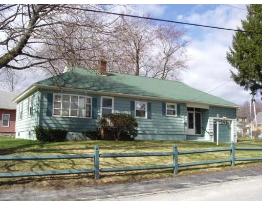 Unit for sale at 270 Cumberland Rd, Lowell, MA 01850