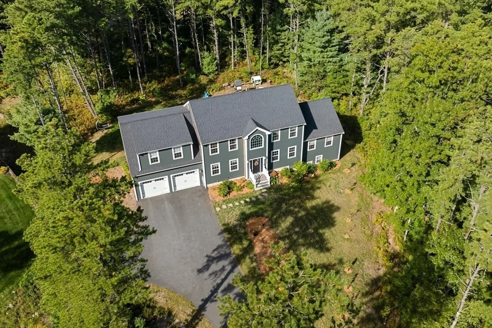 Unit for sale at 17 Pond Edge Trl, Wareham, MA 02571