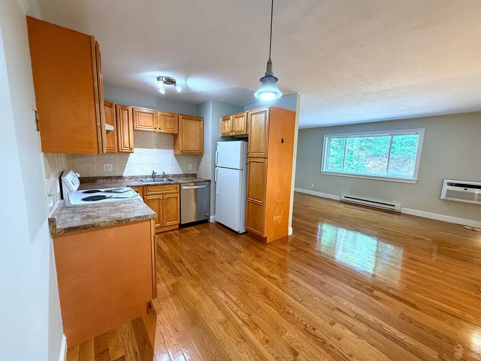 Unit for sale at 75 Nicholas Rd, Framingham, MA 01701