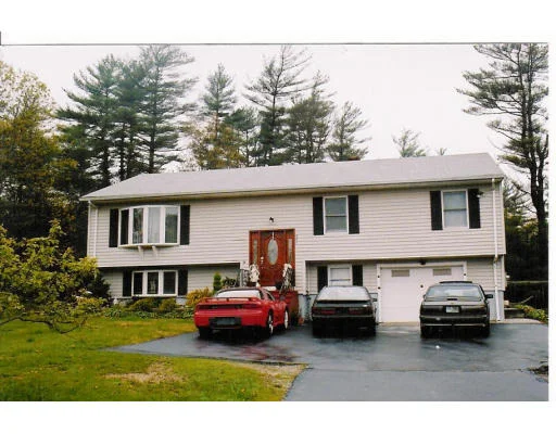 Unit for sale at 227 Cross Rd, Dartmouth, MA 02747