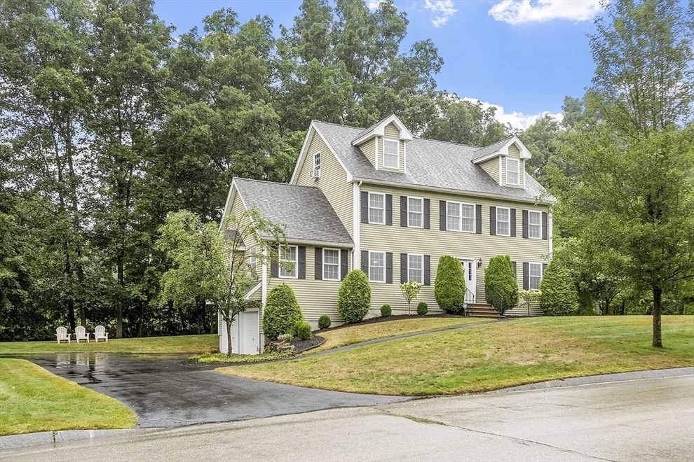 Unit for sale at 10 Kristine Lane, Haverhill, MA 01832
