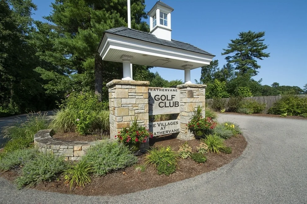 Unit for sale at 20 Sandtrap Circle, Weymouth, MA 02190