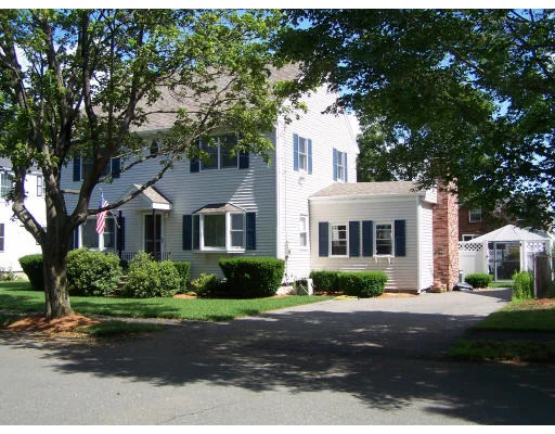 Unit for sale at 4 Macarthur Circle, Peabody, MA 01960