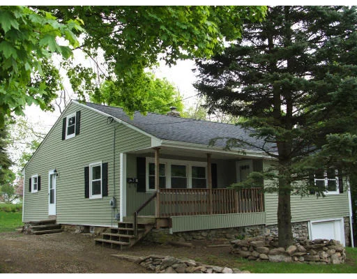 Unit for sale at 5 Dustin St, Spencer, MA 01562