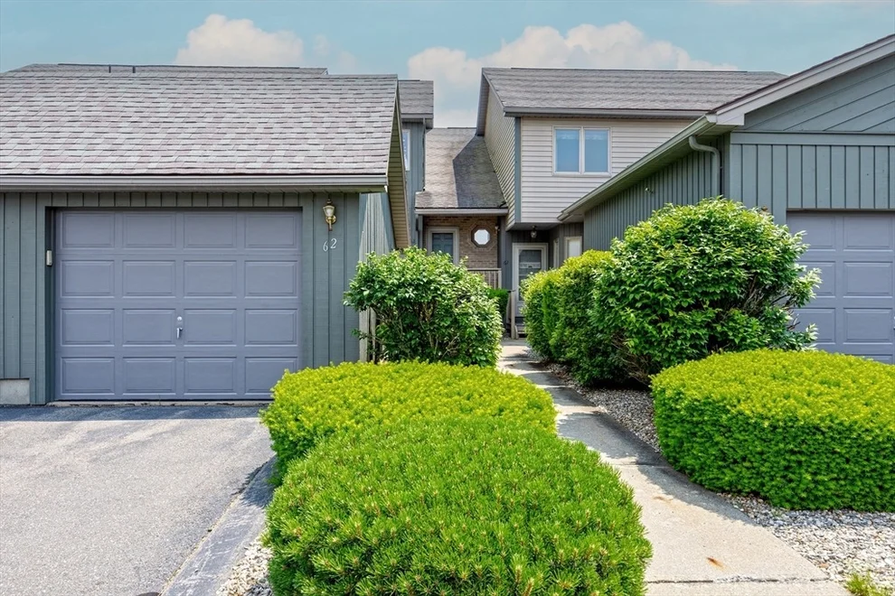Unit for sale at 62 Pine Grove Dr, South Hadley, MA 01075