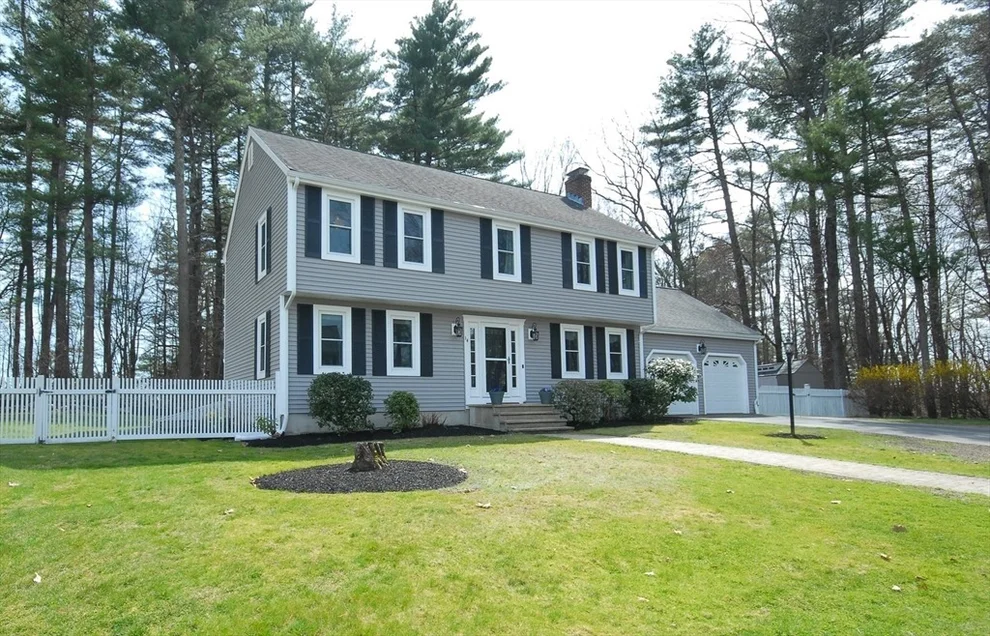 Unit for sale at 14 Vose Hill Rd, Maynard, MA 01754