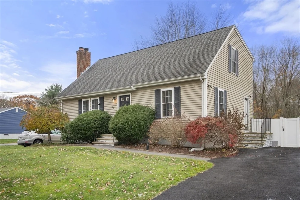 Unit for sale at 29 Williams Ave, Taunton, MA 02780