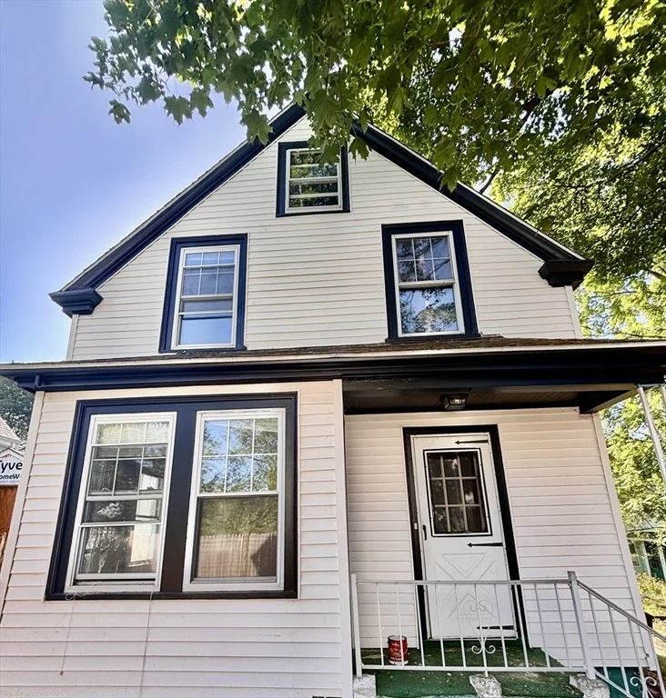 Unit for sale at 1 Williams Ct, Newton, MA 02464
