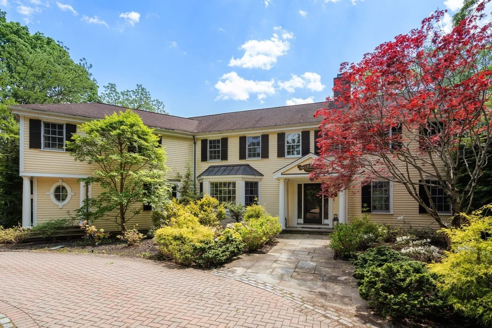Unit for sale at 90 Suffolk Rd, Newton, MA 02467