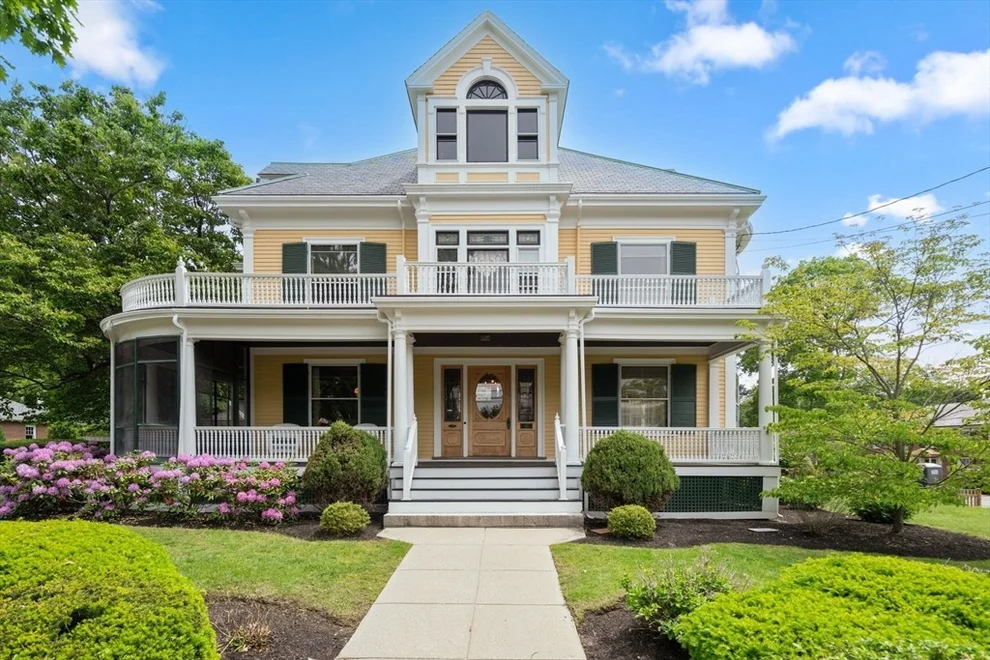 Unit for sale at 43 Bailey Rd, Watertown, MA 02472