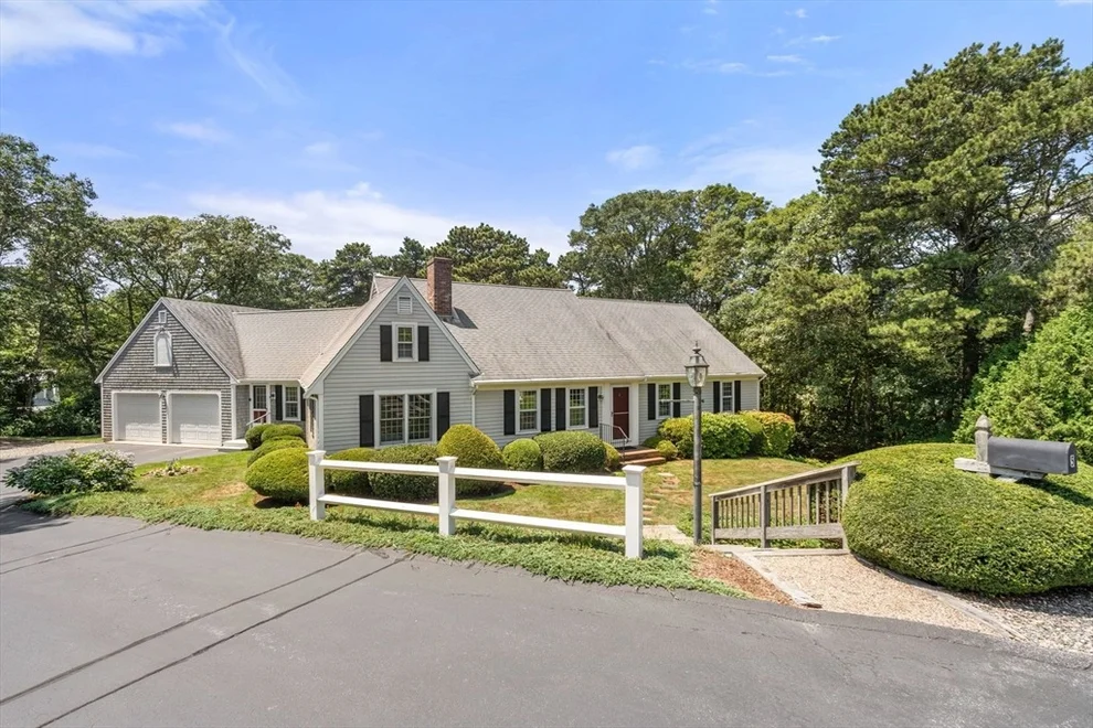 Unit for sale at 5 Little Marsh Ln, Harwich, MA 02645