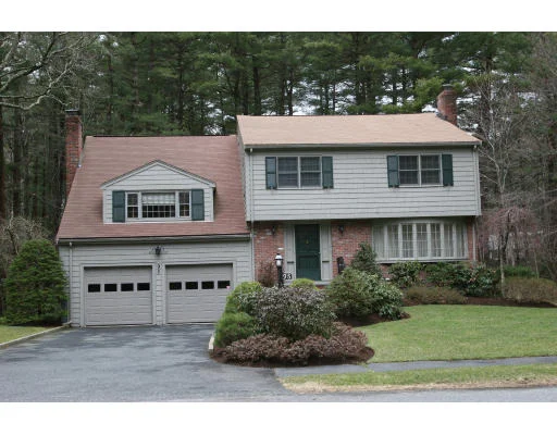 Unit for sale at 95 Edgewater Dr, Needham, MA 02492