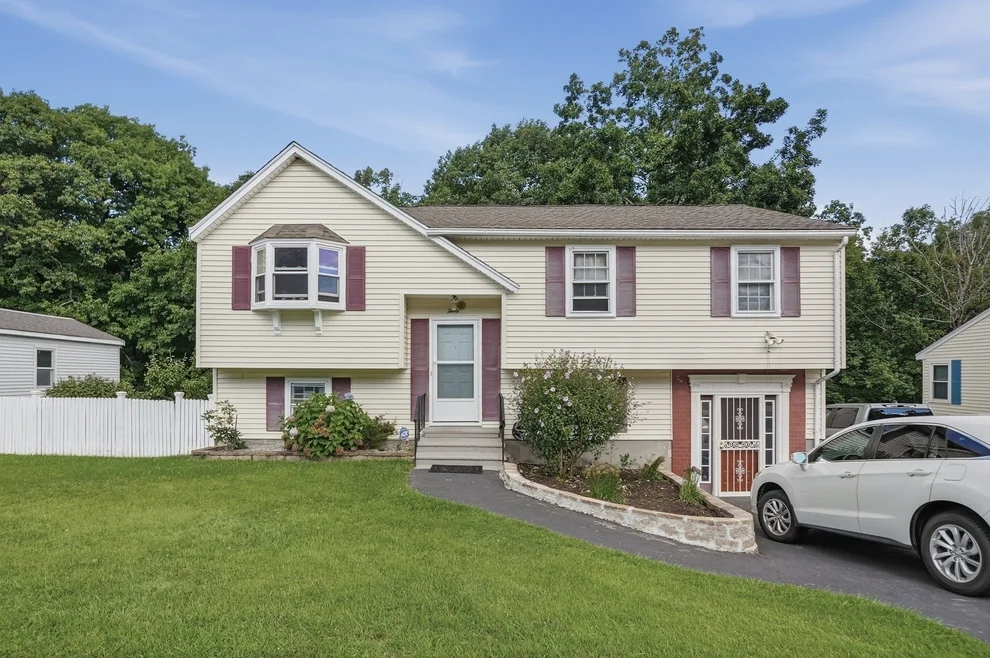 Unit for sale at 30 Parsons Hill Dr, Worcester, MA 01603