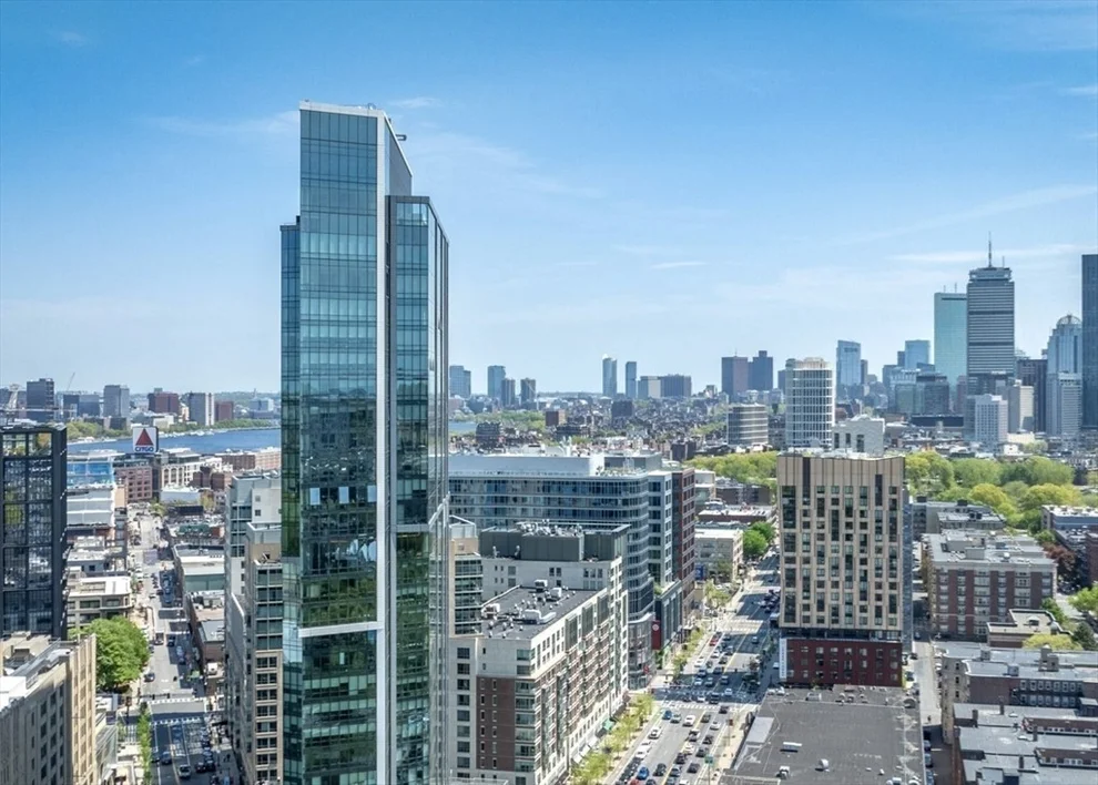 Unit for sale at 188 Brookline Ave, Boston, MA 02215