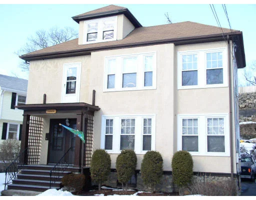 Unit for sale at 18 Glenwood Circle, Lynn, MA 01902