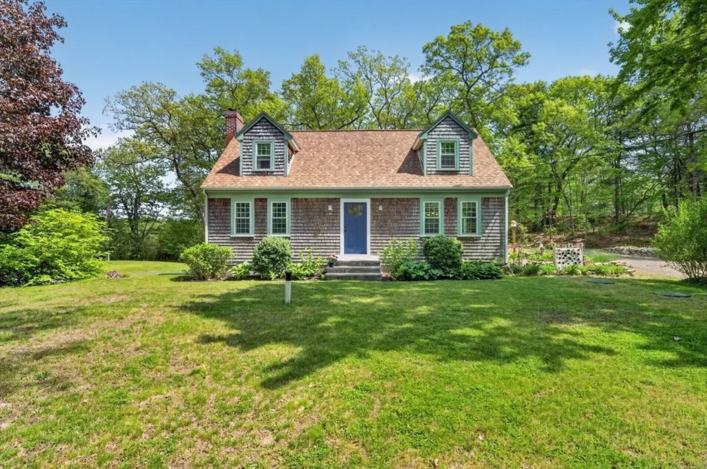 Unit for sale at 55 Lake Rd, Canton, MA 02021