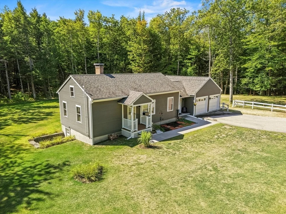 Unit for sale at 9 Greenleaf Rd, Sharon, NH 03458