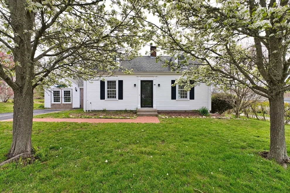 Unit for sale at 86 Shipyard Ln, Dartmouth, MA 02748