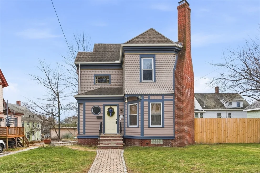 Unit for sale at 83 Greenwood St, Marlborough, MA 01752