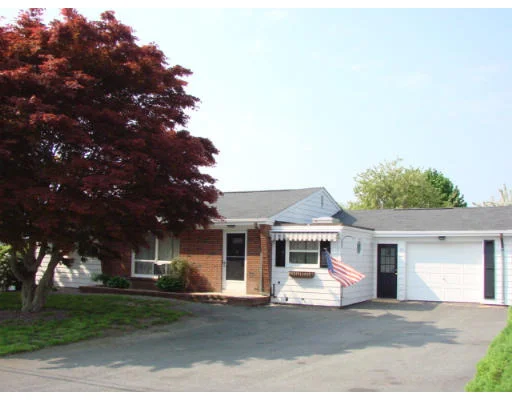 Unit for sale at 50 Dexter St, Portsmouth, RI 02871