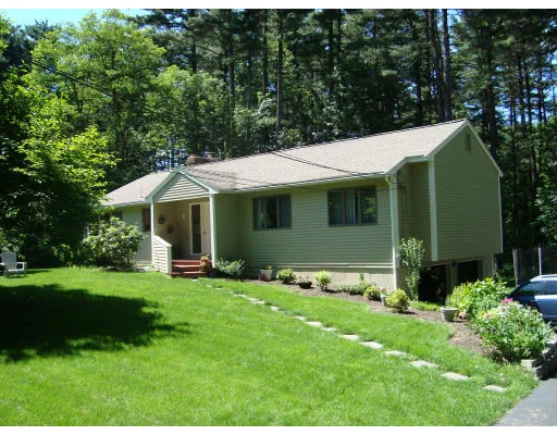 Unit for sale at 6 Robinwood Road, Acton, MA 01720