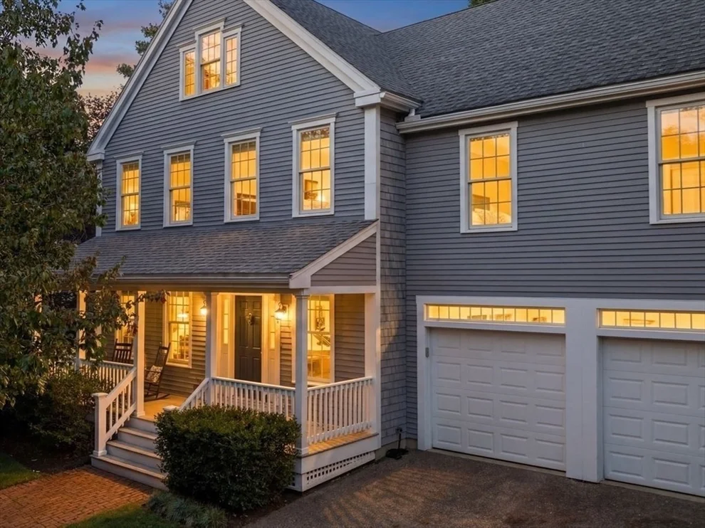 Unit for sale at 15 Westport Ln, Marblehead, MA 01945