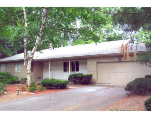 Unit for sale at 32 Osceola Lane, Longmeadow, MA 01106