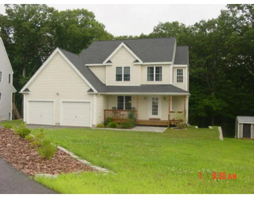Unit for sale at 72 Ridgewood Rd, Worcester, MA 01606